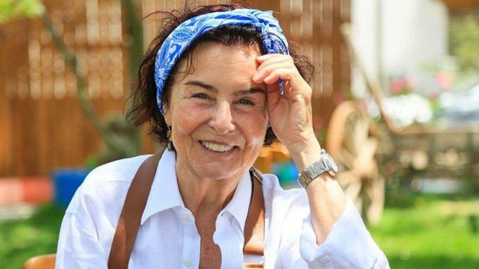 Türk sinemasının duayen sanatçısı Fatma Girik hayatını kaybetti! Neler düşünüyorsunuz?