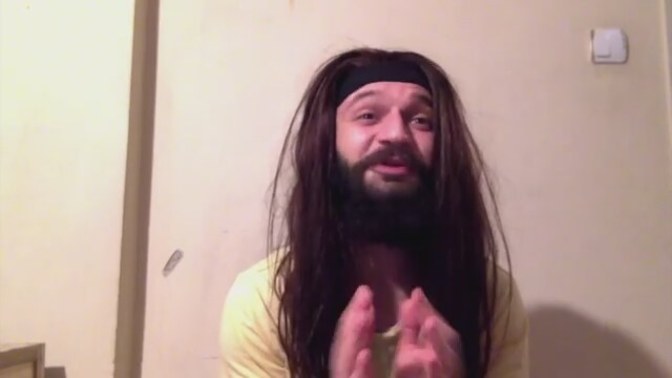 Bir erkek neden fake kız hesabı açar?