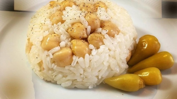 Nohutlu pilav mı, şehriyeli pilav mı?