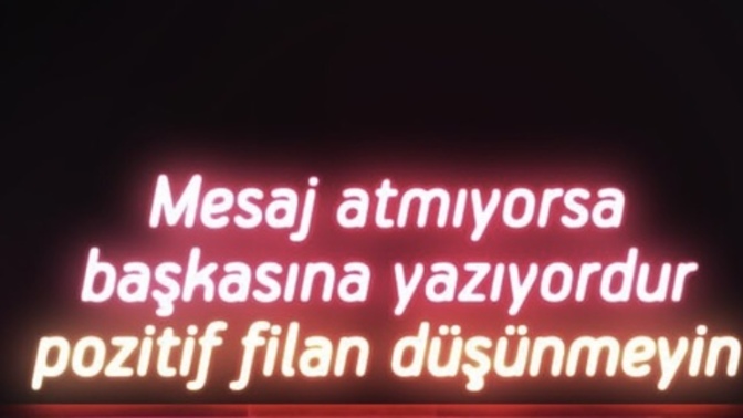 Sana yazmıyor olması başkasına yazdığı anlamına mı gelir?