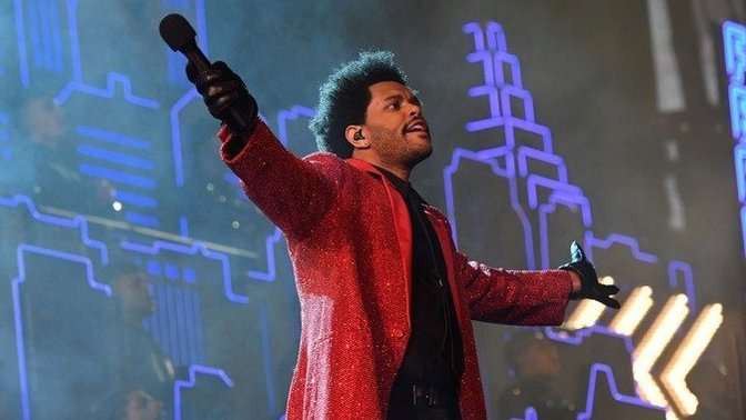 The Weeknd 85,6 milyon dinleyiciye ulaşarak, Spotify'da en çok dinleyiciye sahip sanatçı oldu! Siz en çok hangi sanatçıyı dinliyorsunuz?