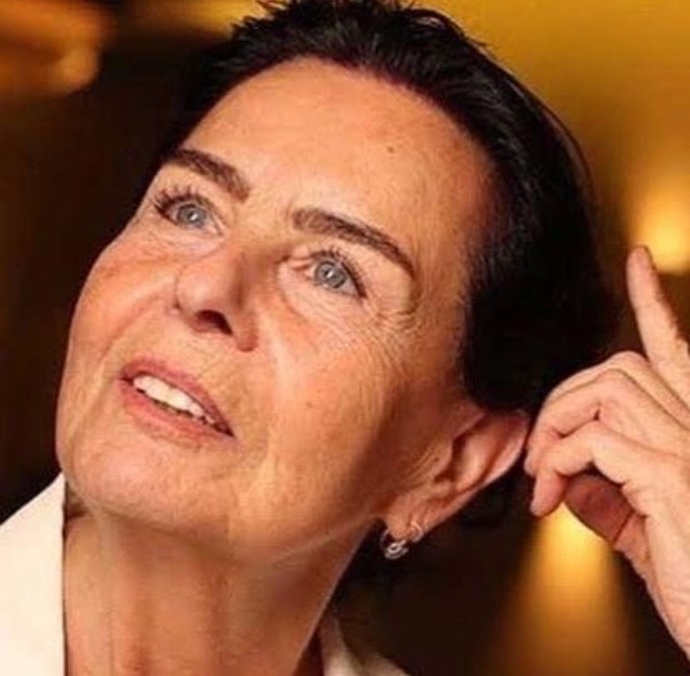 Fatma Girik’in bugün yapılması planlanan cenaze töreni hava muhalefetinden dolayı iptal edildi. Cenazeyi bekletmek doğru mu?