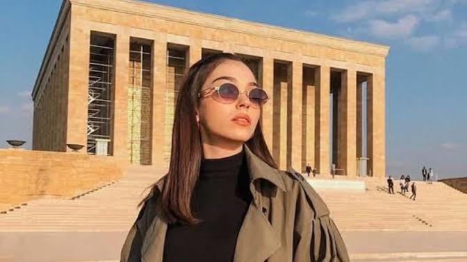 Anıtkabirde fotoğraf çektirmek normal mi? Çekilirse nasıl çekilir?