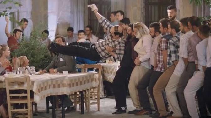 Sizce en iyisi hangisi? Düğün Dernek 1 mi, 2 mi?