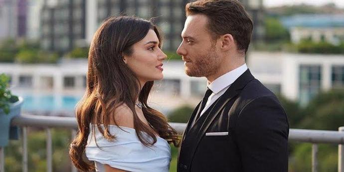 Demet Özdemir ve Oğuzhan Koç ayrılığı üstüne, Kerem Bursin ve Hande Erçel ayrılığı tesadüf olabilir mi?