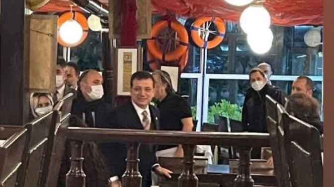 İstanbul karla boğuşurken balık yemeğe giden İmamoğlu’nun açıklamalarını nasıl buluyorsunuz?