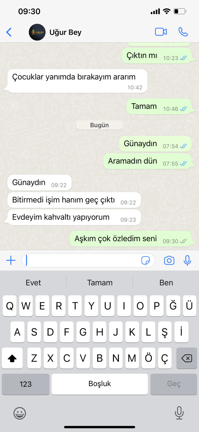 Evli adamları nedense çok seviyorum yaşım 18 beni mutlu ediyorlar ama bazen karıları sorun oluyor düşünceniz nedir?