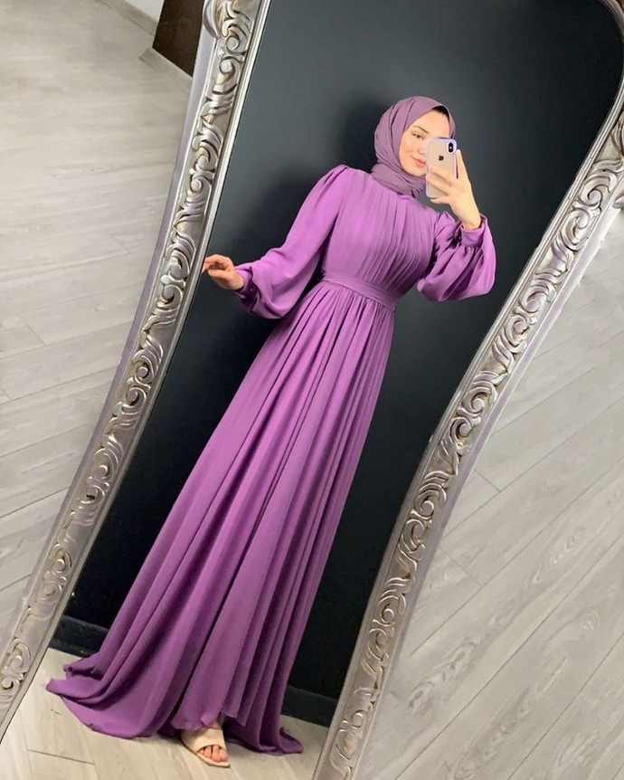 İsteme için bu elbise uygun mu?