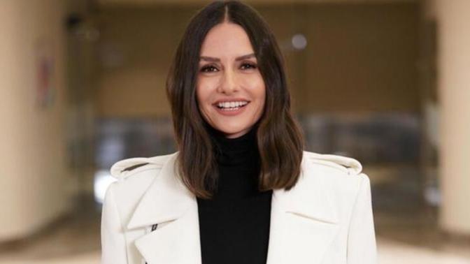 Yasemin Özilhan, takipçilerine 50 bin TL'lik cilt bakım ürünleri önerdi, zenginler herkesi kendi gibi zengin mi sanıyor?