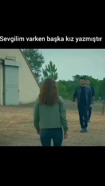 Sevgilisi varken başkasına yazan insanlara ne denir?