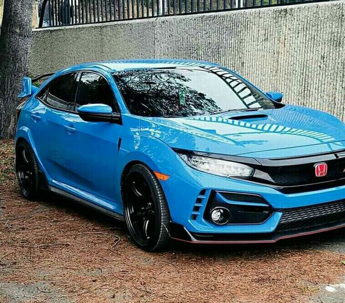 Honda deyince aklımda neden önü basık, full body kit araba canlanıyor?