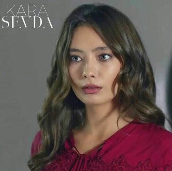 Esra Bilgiç mi Neslihan Atagül mü daha güzel?