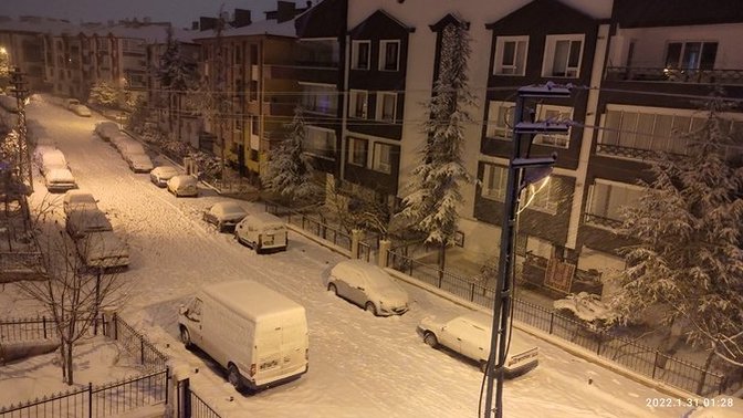Bembeyaz  Ankara  sabahından günaydın! Karın yağması sizi nasıl etkiledi?