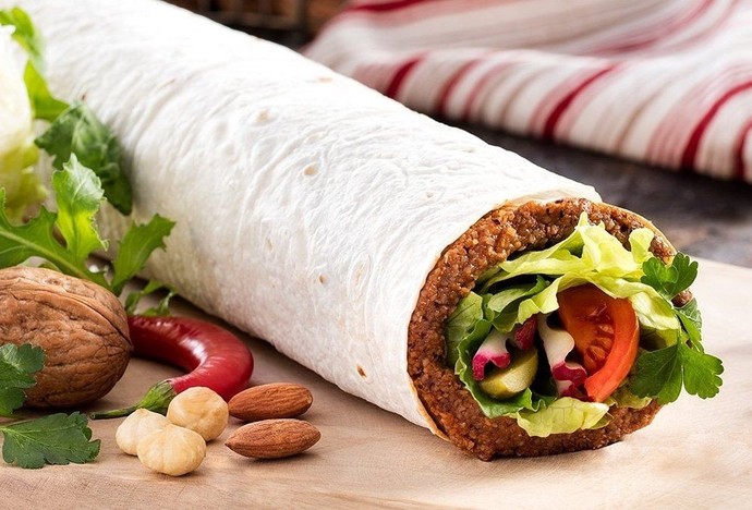 Lahmacun mu yoksa çiğ köfte dürüm mü?