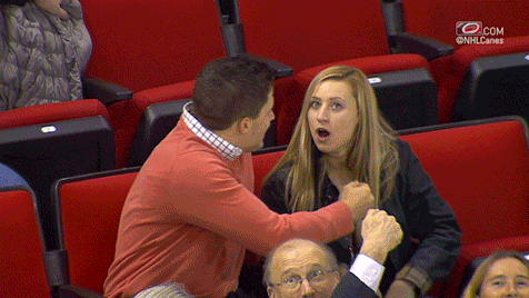 “Kiss cam” sizi kiminle yakalasın isterdiniz, yakalandığınız insanla öpüşür müydünüz?