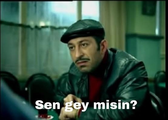 Kocam Kadın Çorabı Alıyor?