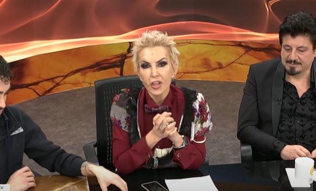 Seyhan Soylu Ece Erkene verdi veriştirdi! Evli adamlarla kırıştırırsan... Yorumu sizce doğru mu?