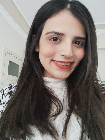 Saçlarımı kendim kesip boyuyorum. Nasıl duruyor sizce?