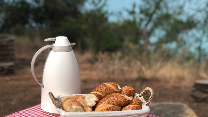 Dışarda kahvaltı yapmayı sever misin?