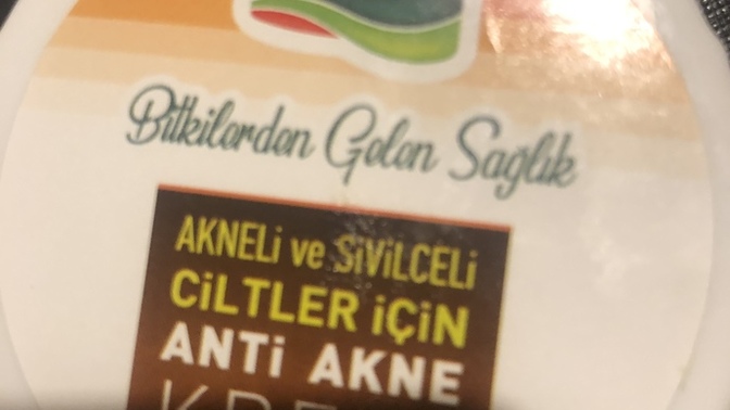 Ender Lokman Anti Akne kremi kullananlar var mı?