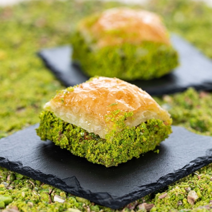 Cevizli baklava mı,fıstıklı baklava mı??