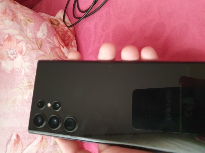 Samsung Galaxy S22 Ultra tanıtıldı. Yeni modeli nasıl buldun?
