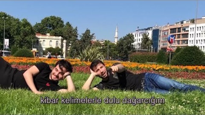 Bu şarkıya bir arkadaşınızı etiketler misin?