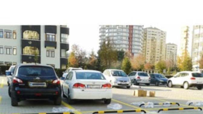 Markete arabayla gider misiniz?