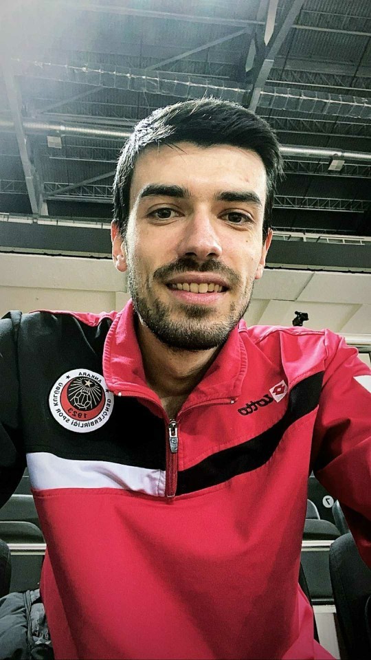 Sert mizaçlı erkek mi, güler yüzlü erkek mi makbuldür?