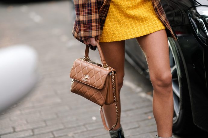 Chanel çantaya 12.000 TL verdiğim için kocam benimle küstü. Haklı mı?