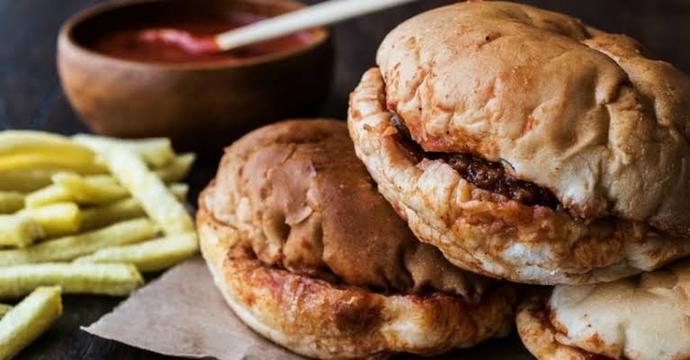 Islak hamburger sever misiniz, en fazla kaç tane yiyebilirsiniz?
