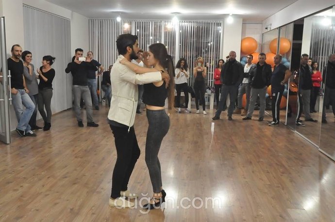 Dans ve tiyatro kurslarının ne gibi artıları var?