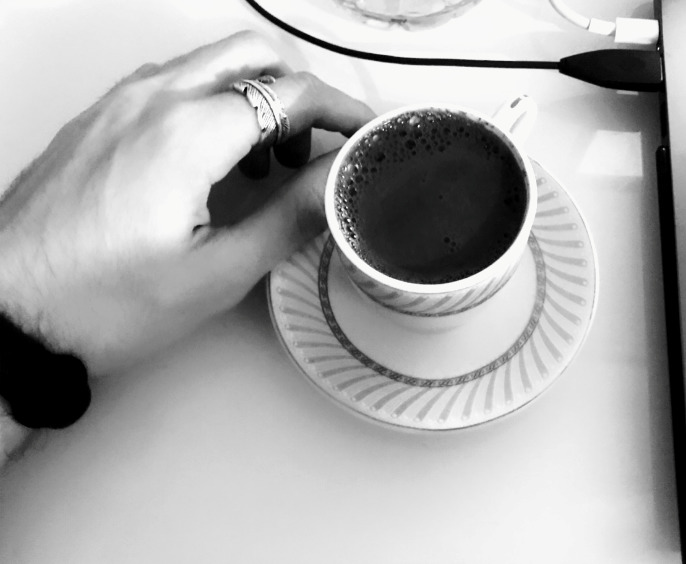 Sabah çayları kahveleri içildi mi ayıldınız mı?