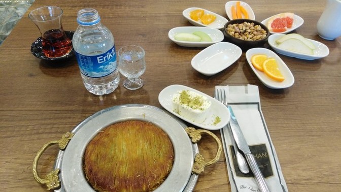 Künefenin yanına en iyi ne gider?