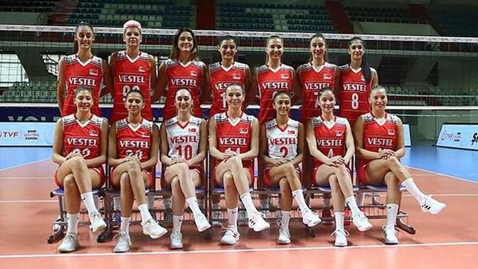 Voleybolda libero olsaydınız, pasör olamadığınız için kendinizi önemsiz hisseder miydiniz?