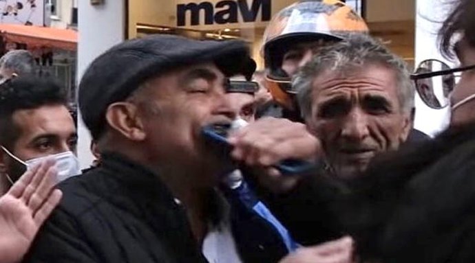 "Cebindeki telefonu çıkar!" diyen dayılara bu telefonu göstersem sizce ne derler?