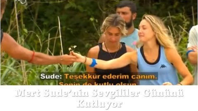 Survivor 2022 Yarışmacısı Mert Öcal Sude’ye Çiçek Vererek Sevgililer Günün Kutlu Olsun Dedi. Aradaki aşk daha da alevlendi mi?