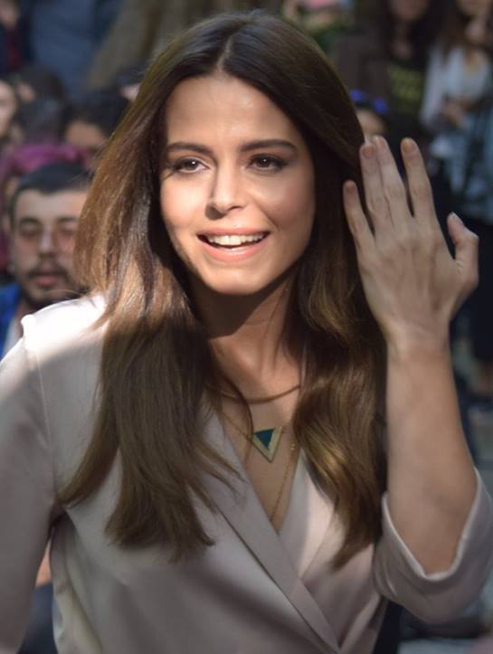 Simge Sağın nasıl 40 yaşında ya?