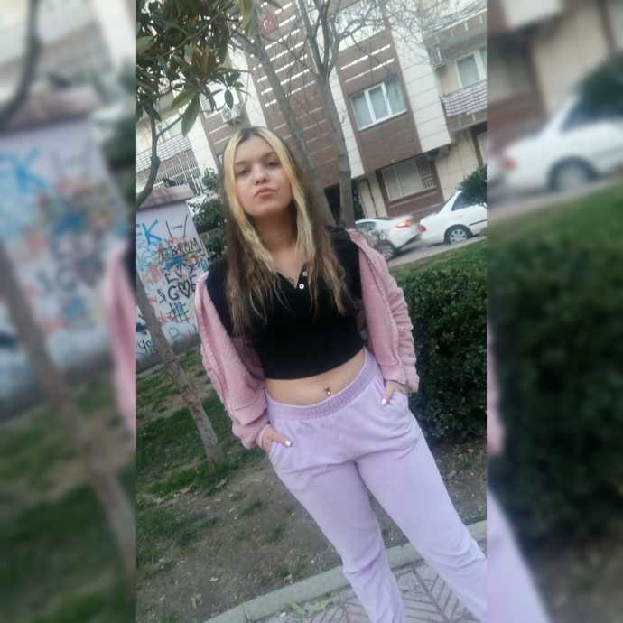 Göbeği olan biri crop giyemez mi?