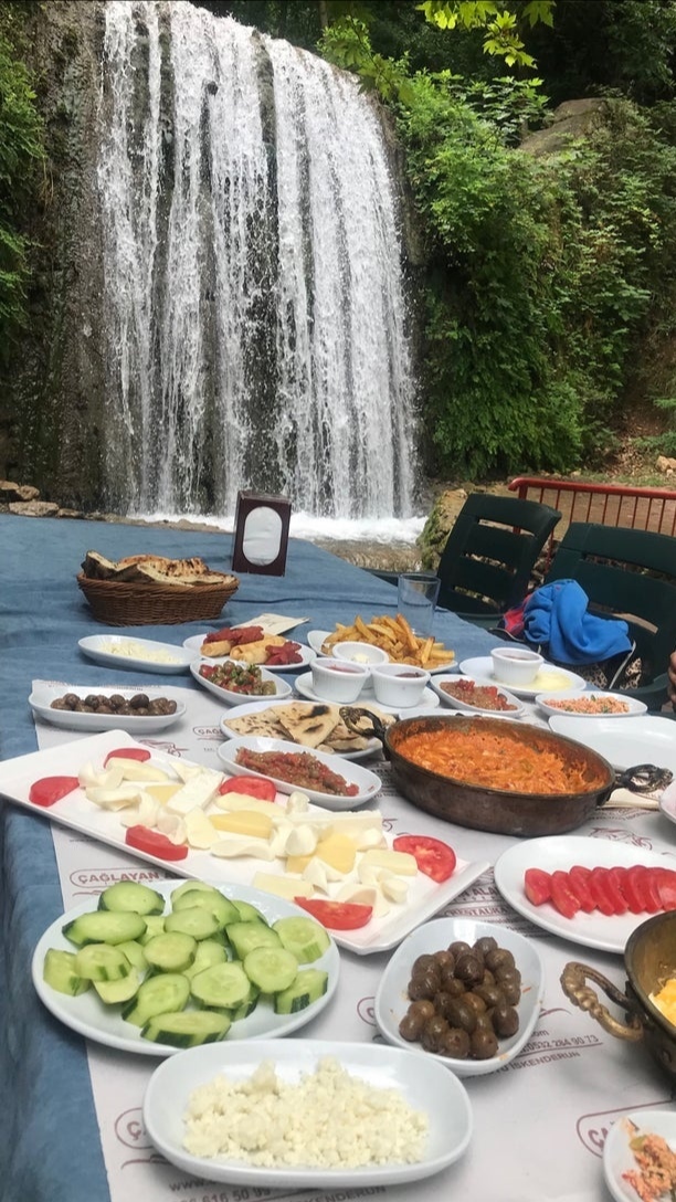 Güneşli bir Hatay sabahından günaydın. Uyanabildiniz mi bakalım, nasılsınız🤔😌?