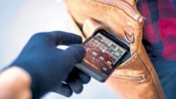 Hiç başkasının telefonu kurcaladınız mı?