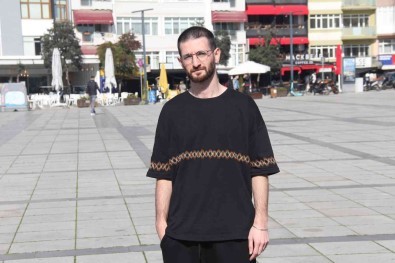 Eşofman giydiğiniz için konsere alınmasanız ne yapardınız?