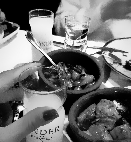 Felekten gece çalan taraf mısın, çelme yiyen taraf mı😉?
