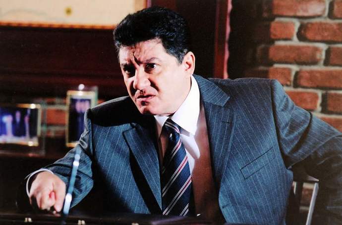Burçlarınıza göre Kurtlar Vadisi'nde hangi karaktersiniz😃 ?