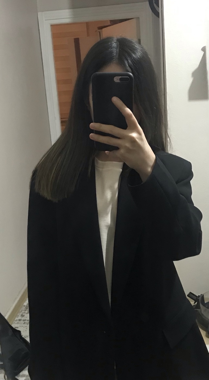 Blazer ceketimin omuzları abartılı büyük mü?