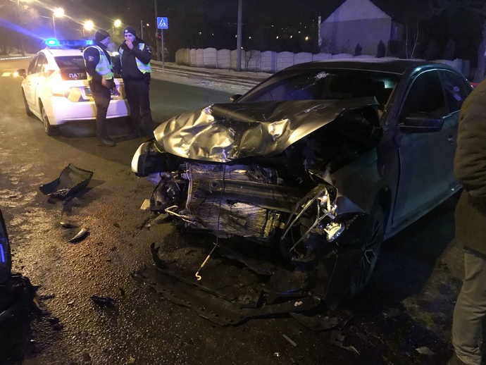 Arkadaşlar merhaba 3 gün önce bir trafik kazası geçirdim yüzümün birçok yerinde dikişler mevcut?