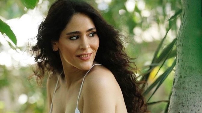 Mahmut Tuncer’ın Kızı Gizem Tuncer “Parasız adam gereksiz adamdır.” dedi. Her şey para mı yani?