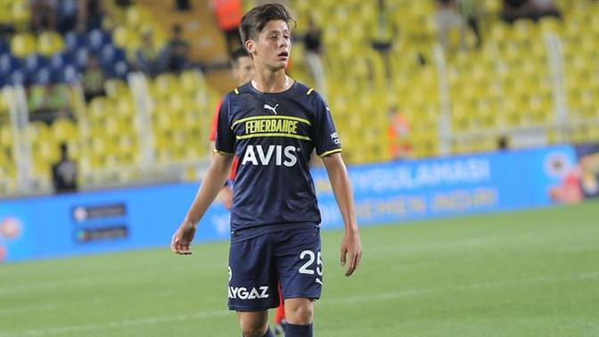 Fenerbahçe'de oynayan 16 yaşındaki Arda Güler adından söz ettirdi! Ailesi çok gurur duymamış mıdır sizce de?