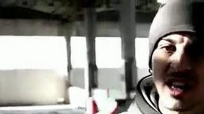 Canınız sıkılınca dışarı çıkıp dolaşır mısınız?