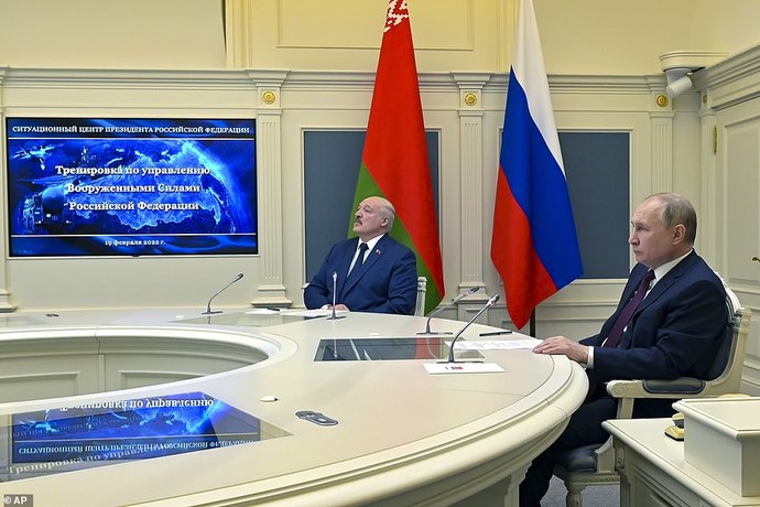 Putin: Ukraynayı Osmanlıdan biz koruduk yine koruyacağız dedi. Sizce Putin ne yapmak istiyor?